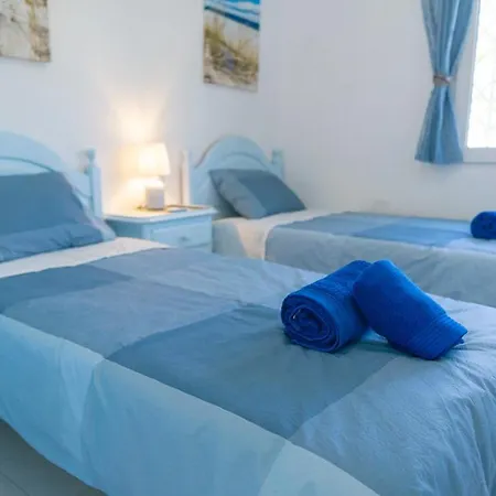 Villa Luxurious Detached With Private Pool And Panoramic Sea And Mountain Views *