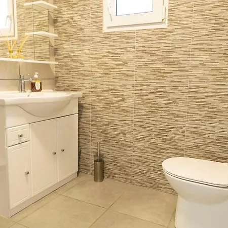 Luxurious Detached With Private Pool And Panoramic Sea And Mountain Views Villa *