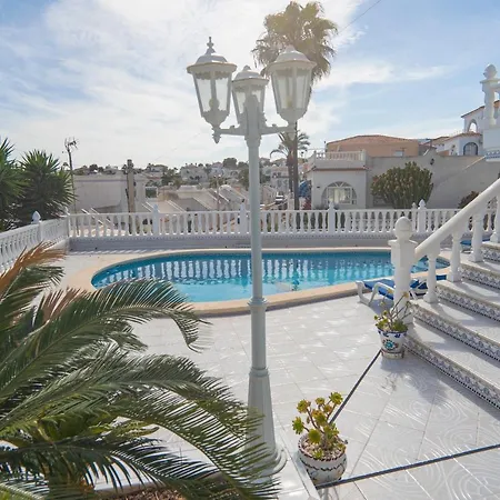 Luxurious Detached With Private Pool And Panoramic Sea And Mountain Views *