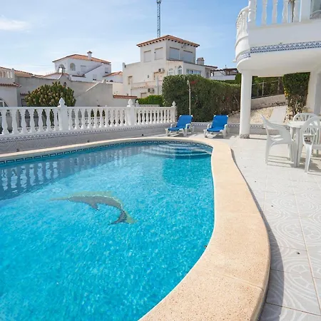 Luxurious Detached With Private Pool And Panoramic Sea And Mountain Views *
