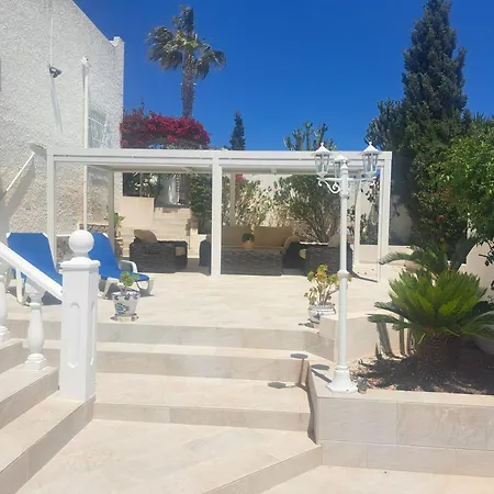 Luxurious Detached With Private Pool And Panoramic Sea And Mountain Views Villa *